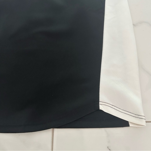 TEABERRY SLEEVELESS BLACK & WHITE DRESS  - 10 - Picture 7 of 12